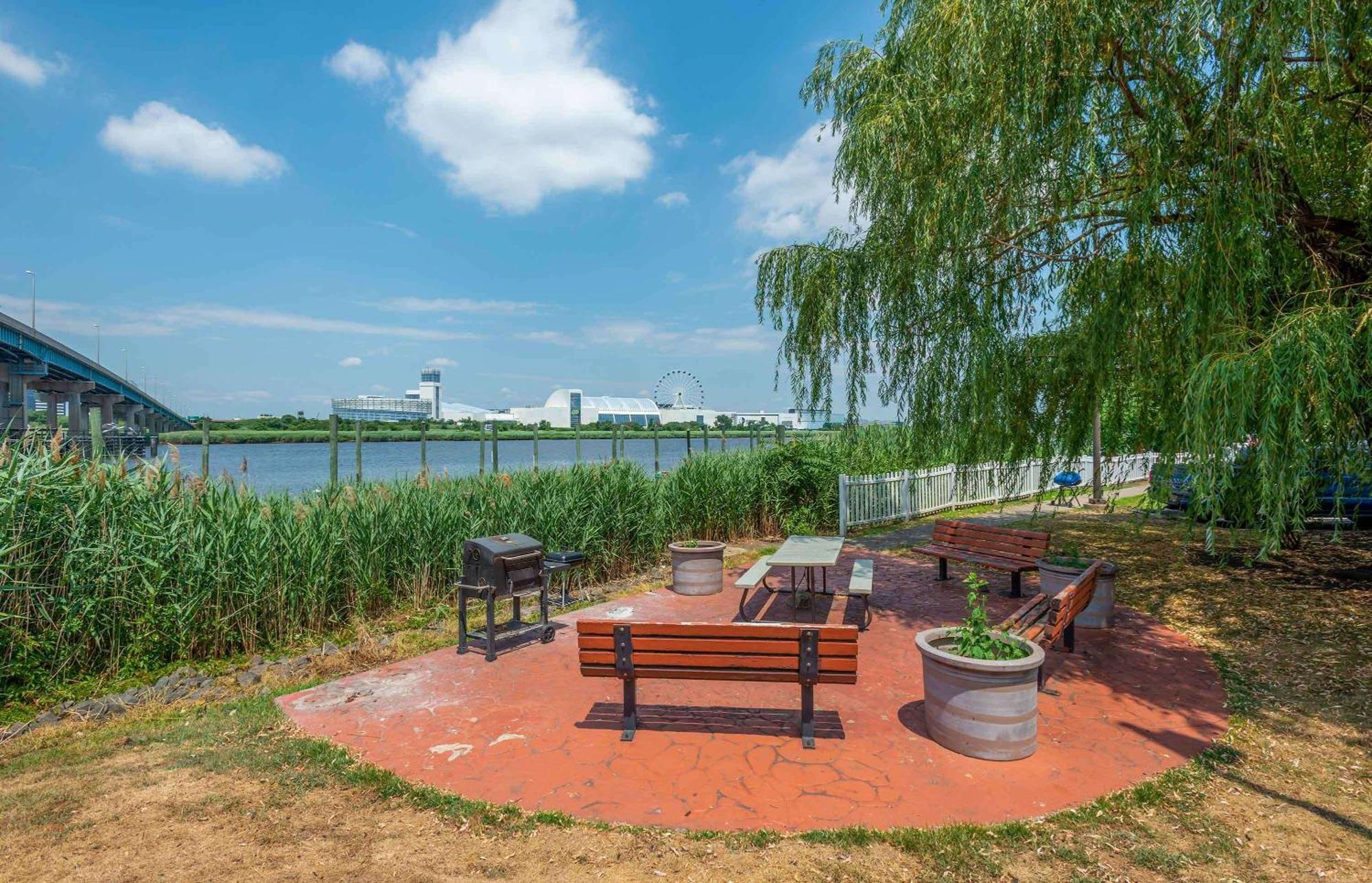 Extended Stay America Suites - Secaucus - Meadowlands Exterior photo